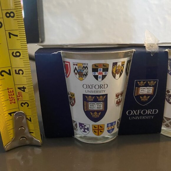 Licensed Official Set of 2 Oxford University Shot Glasses in Gift Box - Picture 4 of 5